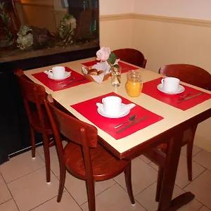 Hotel Abricotel, Le Pré-Saint-Gervais