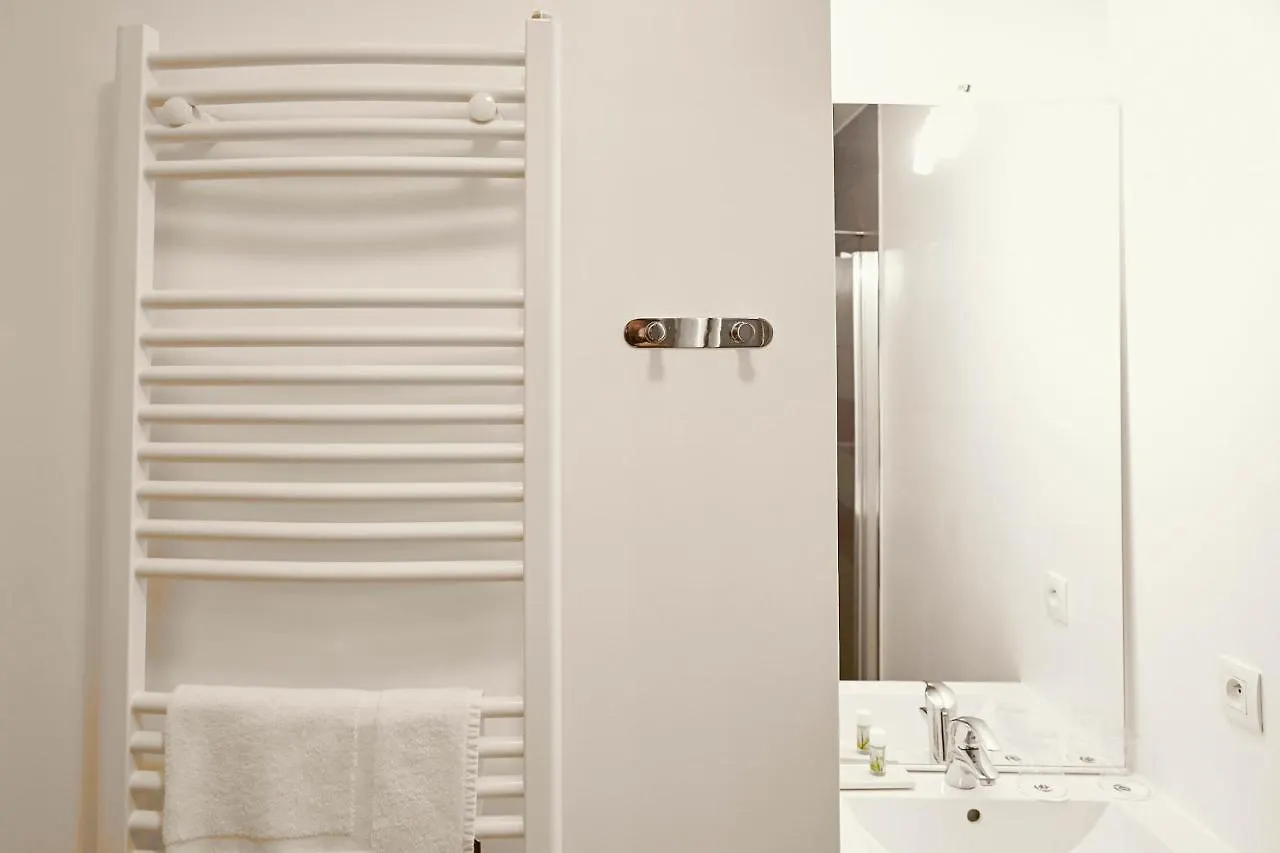 Twenty'S Business Flats Palaiseau Aparthotel