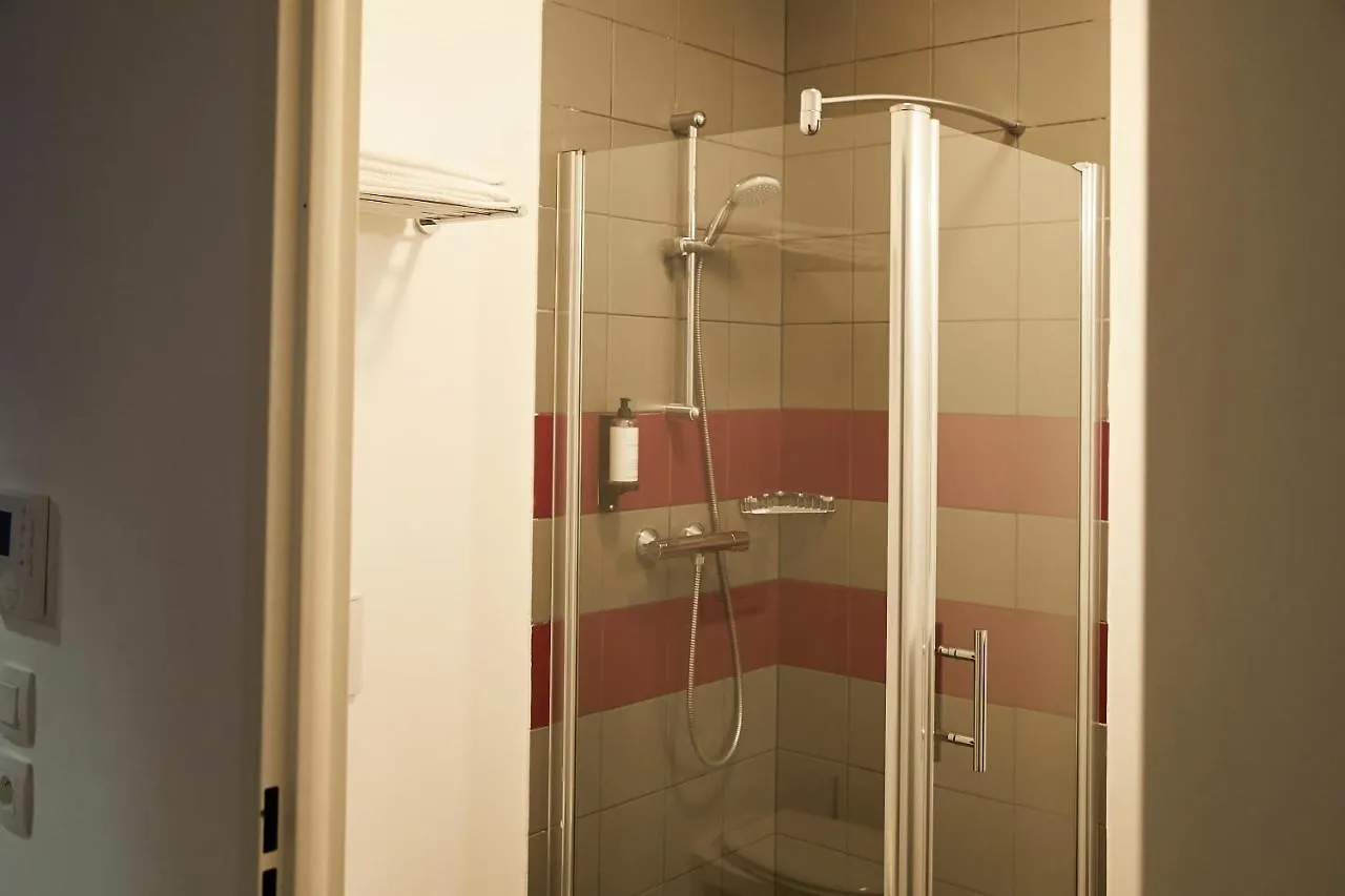 Twenty'S Business Flats Palaiseau Aparthotel